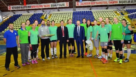 Balıkesir Voleybol Takımına Destek Ziyareti