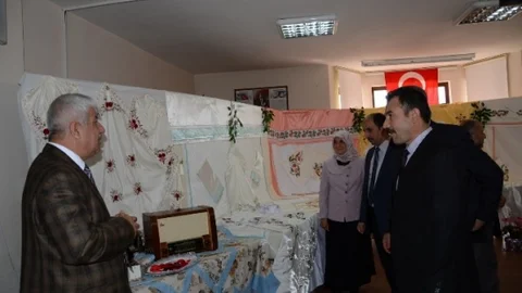 Malatya'da El Emeği Sergisi Açıldı