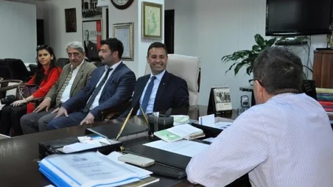 Ahmet Akın'dan Kamil Saka'ya Ziyaret