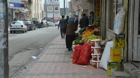 Kaldırım İşgali Sorunu Sürüyor