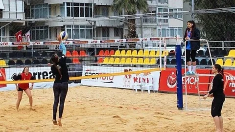 Foça Belediyespor Plaj Voleybolu Turnuvası'na Katılıyor