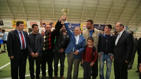 Melikgazi'de Futbol Turnuvası Şampiyonu