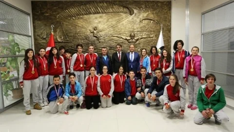 Şampiyon Voleybol Takımlarından Ziyaret