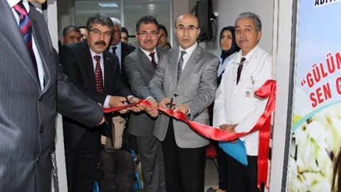 Adıyaman'da Engellilere Özel Diş Polikliniği Açıldı