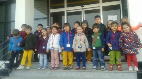 Saray’da Minik Öğrencilerin Kütüphane Ziyareti