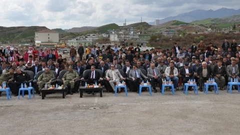 Silopi'de Sentetik Halı Saha Açıldı