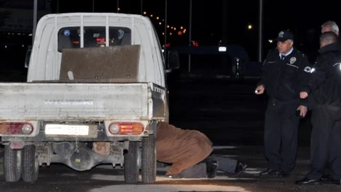 Aksaray'da Şüpheli Kamyonet Alarmı