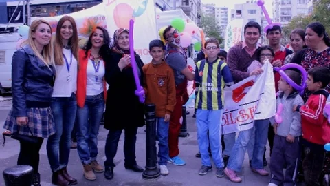 Adana'da Karnaval Coşkusu Yaşandı