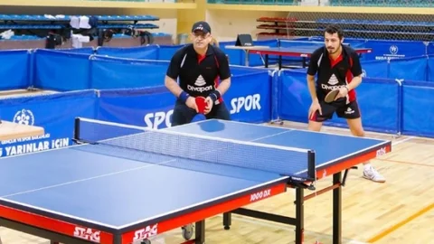 Düzce'de Masa Tenisi Şampiyonu