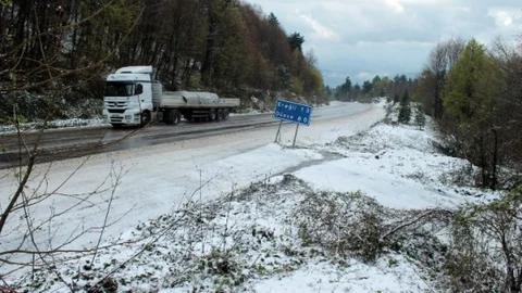 Zonguldak'ta Yoğun Kar Yağışı Etkili Oldu