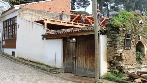 Birgi'de Sokak Sağlıklaştırma Projesi Devam Ediyor