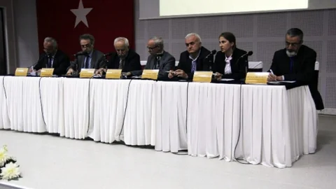 İzmir'de Katip Çelebi Sempozyumu