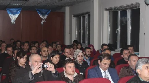 Erzurum'da Tarihi Konferans Düzenlendi