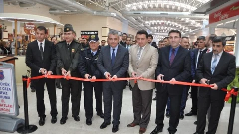 Bozüyük'te El İşi Sergisi Açıldı