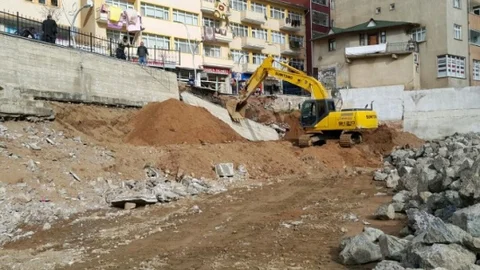 Gümüşhane'de Gençlik Merkezi İnşaatı İncelendi