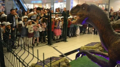 Adana'da Dinozor Sergisi Etkinliği