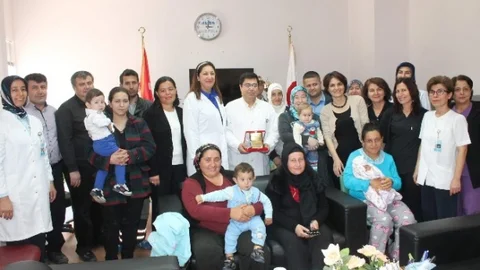 Kumluca'da Hamile Kadınlar Hekimleriyle Buluştu