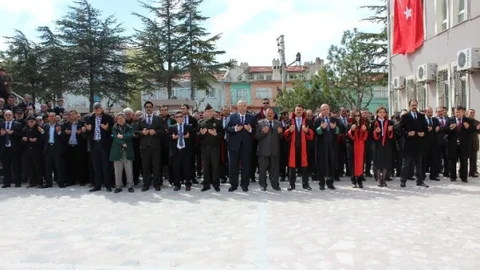 Bolvadin'de Savcı Kiraz Anma Töreni