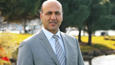 Prof. Dr. Karayücel Adaylığını Duyurdu