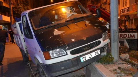 Nazilli'de Alkollü Sürücü Kaza Yaptı