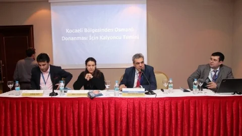 İzmit'te Tarihi Sempozyumda Zulüm Tartışıldı