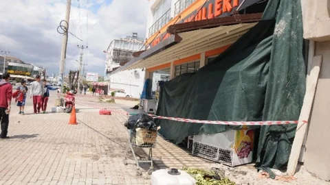 Antalya'da Fırına Daldı, 1 Ölü 3 Yaralı