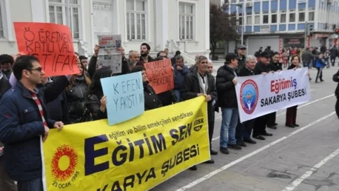 Sakarya'da Öğretmen İçin Eylem Yapıldı