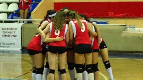 Ayvalıkgücü Belediyespor Üçüncü Kez Şampiyon Oldu