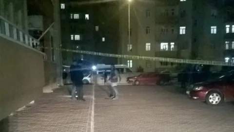 Kayseri'de 8. Kattan Düşen Çocuk Hayatını Kaybetti