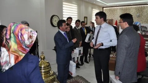 Kars'ta Okullara Bilgisayar Desteği