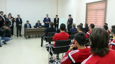 Şanlıurfaspor'a Bakan Çelik'ten Destek Ziyareti