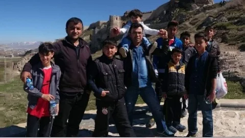 Van'da Çocukların Doğa Gezisi