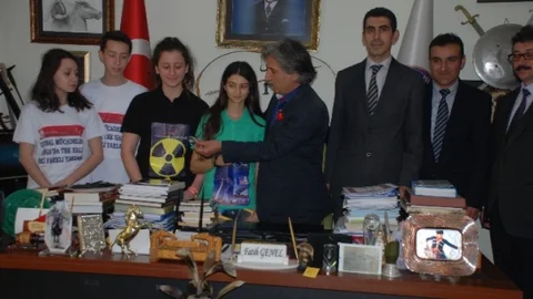 Başarılı Öğrenciler Kaymakam’ı Ziyaret Etti