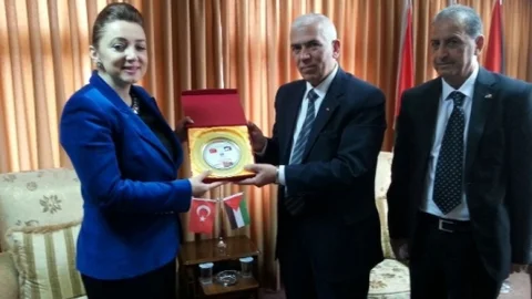 Nezaket Emine Atasoy Filistin'de Ziyaretler Gerçekleştirdi