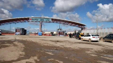 Kilis Öncüpınar Sınır Kapısı'ndan Mart'ta 25 Bin Kişi Geçti
