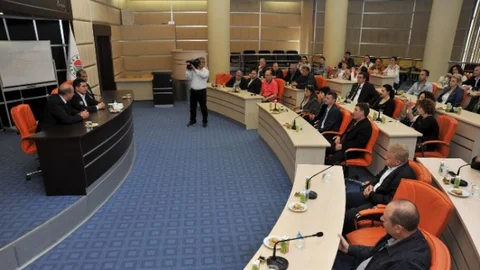 Kosova İşadamları Kepez'de Buluştu