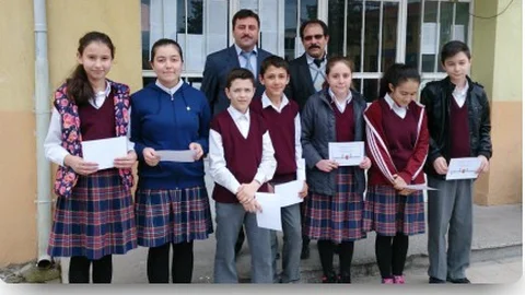 Cumhuriyet Ortaokulu Öğrencileri e-Twinning Ödülü Aldı