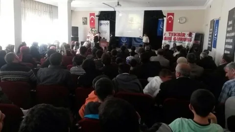 Erciş'te Kutlu Doğum Programı Düzenlendi