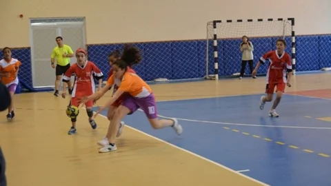 Adıyaman'da Hentbol Yarı Finali Tamamlandı