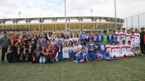 Yıldızlar Futbol Turnuvası Tamamlandı