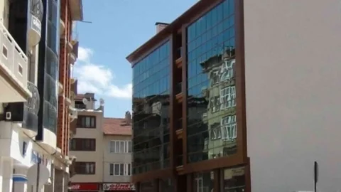 Simav'a Yeni İş Hanı Açıldı