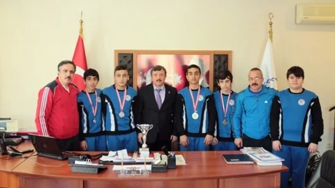 Yalova Güreş Takımı Kaplan'ı Ziyaret Etti