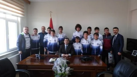 Çanakkale'de Futsal Takımından Ziyaret
