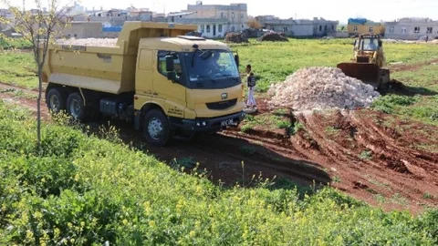 Akpınar Mahallesi'nde Yol Çalışması