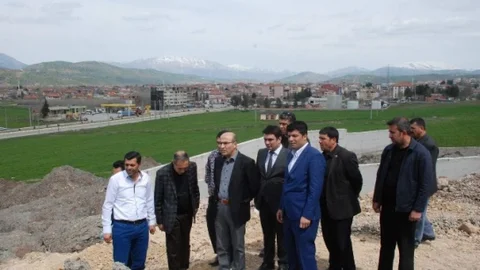 Adıyaman Valisi Gölbaşı'nda İncelemelerde Bulundu