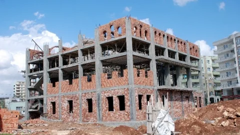 Mardin Midyat'ta Cami İnşaatı Sürüyor
