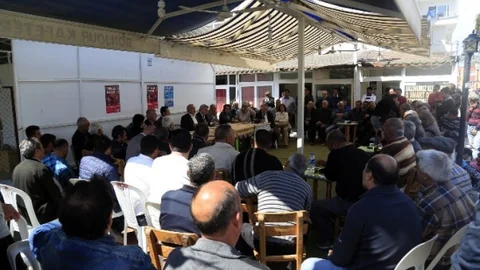 Mersin'de Başkan Tollu Esnafla Buluştu
