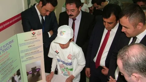 Tuşba'da Bilim Fuarı Yapıldı