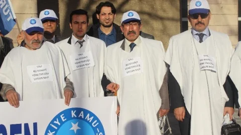 Kayseri'de Kefenli Eylem Düzenlendi