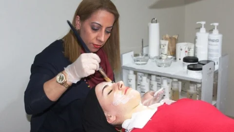 Van'da Kadın Güzellik Salonu Açıldı